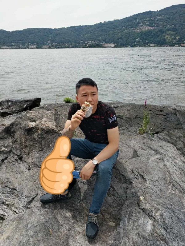 绚烂背后的平淡的第一张照片--周宁相亲网