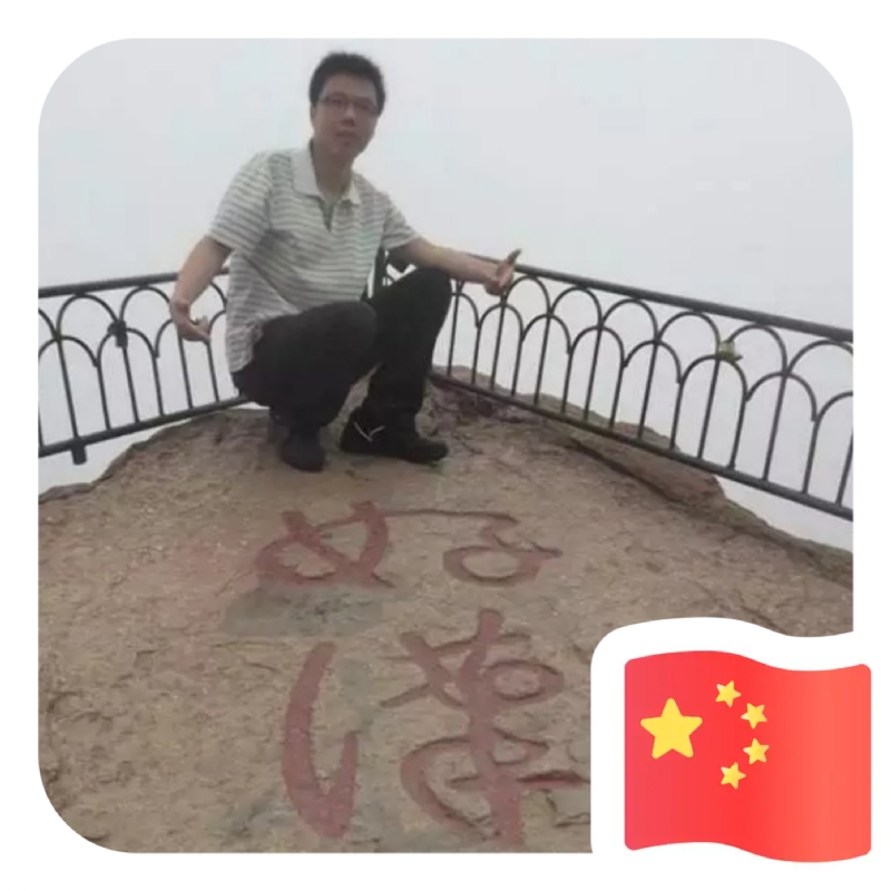 一只小虎牙的第一张照片--周宁相亲网