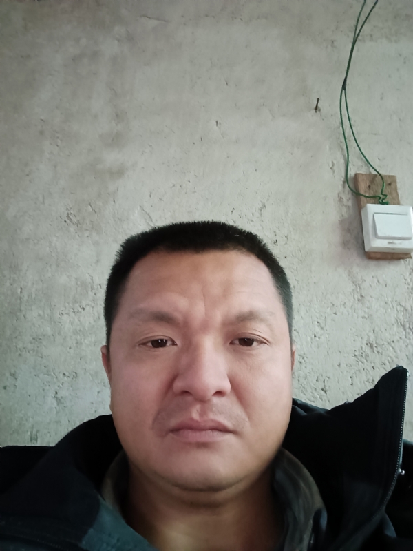 兰成龙的第三张照片--周宁相亲网